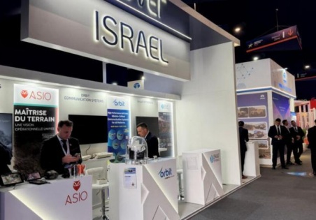 التطبيع متزايد رغم حرب الإبادة.. "إسرائيل" تعرض صناعاتها العسكرية في المغرب للمرة الأولى