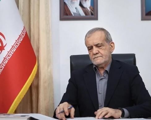 الرئيس الإيراني: لا معنى للتفاوض مع عدو يمارس الاغتيال والعقوبات والضغوط