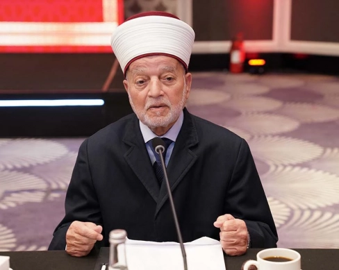 المفتي العام: شراء زيت الزيتون وثماره من المستوطنين حرام شرعاً وتمكين للمحتل من أرضنا