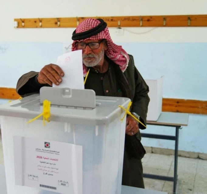تأجيل الانتخابات الفلسطينية يشعل غضب المانحين.. ماذا ستفعل الدول الداعمة للسلطة؟"