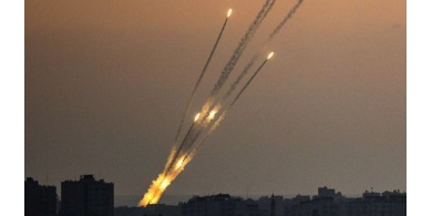 صحيفة تكشف تفاصيل المباحثات للتوصل لتهدئة طويلة المدى بغزة