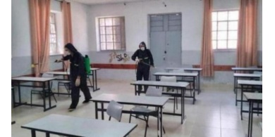 محافظ الخليل يعلق الدوام بمدرسة في حلحول لمدة أسبوع