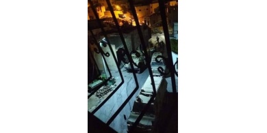 الاحتلال يغلق غرفة بمنزل الأسير أبو بكر في بلدة يعبد جنوب جنين