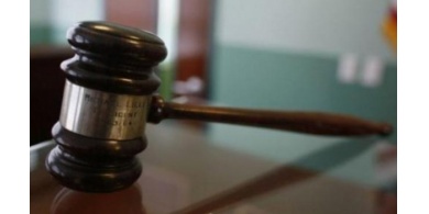محكمة جرائم الفساد تدين متهما بجريمة إساءة استعمال السلطة