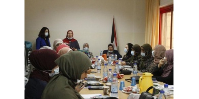 ناشطات نسويات يوصين بضرورة فضح مرتكبي جرائم الفساد وتبني سياسات تحد من ظواهره
