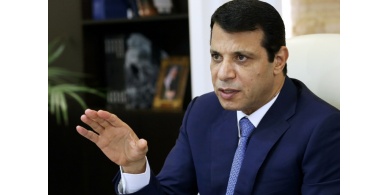 محمد دحلان يهاجم السلطة الفلسطينية بسبب قرارها عودة العلاقات مع إسرائيل