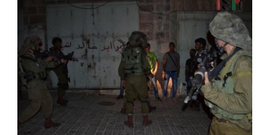اعتقالات في مناطق متفرقة بالضفة