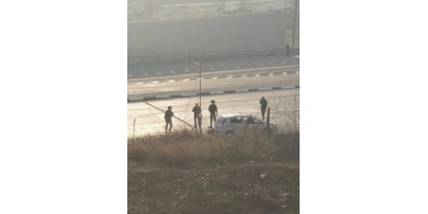 (فيديو) بحجة الدهس..إطلاق النار على شاب قرب حاجز الزعيم شرق القدس