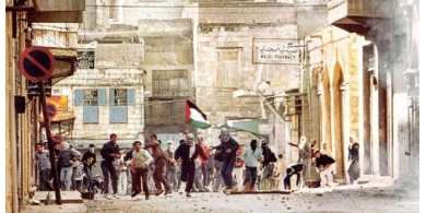 33 عاما على انتفاضة الحجارة الفلسطينية