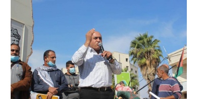 محافظ جنين: "خونة يطلقون النار بشكل مباشر على مبنى المقاطعة"