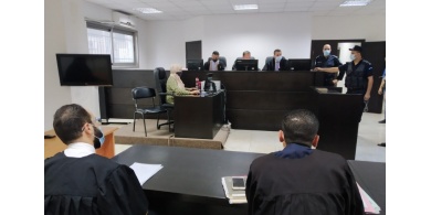 نقابة المحامين تعلق العمل في كافة المحاكم