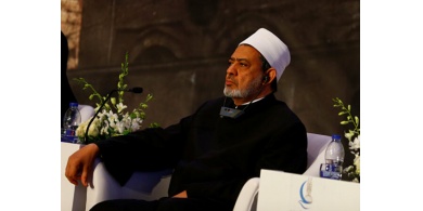 الأزهر يعلن موقفه من الداعين إلى تحريم تهنئة المسيحيين