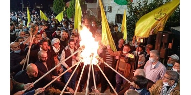 ايقاد شعلة انطلاقة الثورة في جنين من أمام منزل شهيد الحركة الأسيرة كمال أبو وعر