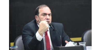 محافظ سلفيت عن اعتداءات المستوطنين: "العين بالعين والسن بالسن"