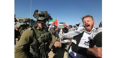 عشرات الإصابات بين الفلسطينيين خلال مواجهات مع الاحتلال في الضفة