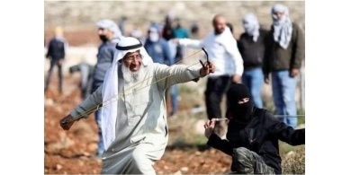 الاحتلال يعتقل المسن سعيد عرمه من منزله بقرية دير جرير