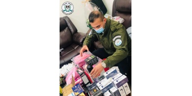 الضابطة الجمركية تضبط منشطات جنسية ممنوعة من التداول في الخليل