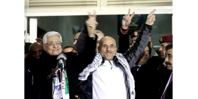 تفاصيل المرسوم الرئاسي بدمج الأسرى المحررين في مؤسسات السلطة