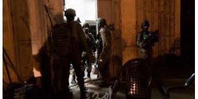 الاحتلال يعتدي على عائلة في العيسوية ويعتقل قاصر وشقيقه وآخرين من كفر عقب