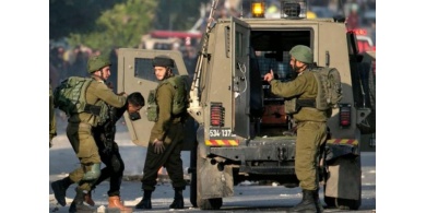 بيت لحم: الاحتلال يصيب فتى بالرصاص خلال مواجهات في الدهيشة ويعتقل شابين