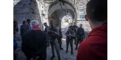 الاحتلال يشدد اجراءاته العسكرية في محيط القدس القديمة والأقصى