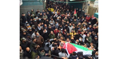 بيت لحم: جماهير غفيرة تُشيّع جثمان الشهيد "داوود الخطيب" إلى مثواه الأخير