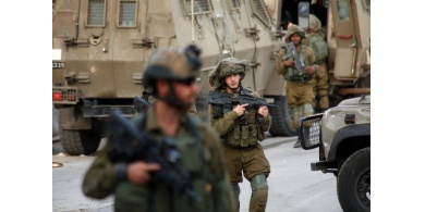 الاحتلال يشن حملة اعتقالات في الضفة والقدس