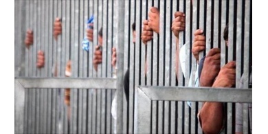 داخلية غزة تفرج عن 45 محكومًا وموقوفًا لديها لتعزيز الحريات