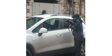 مستوطنون يعتدون على مصورين صحفيين في القدس