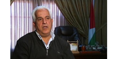 محافظ الخليل يقرر إغلاق كافة المؤسسات الحكومية والمصرفية
