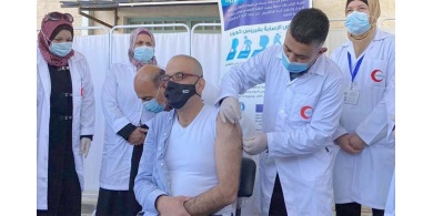 وزارة الصحة تعلن عن إنطلاق حملة التطعيم ضد فيروس كورونا غدا لهذه الفئات