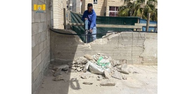 مقدسي يهدم منزله ذاتيا بضغط من الاحتلال