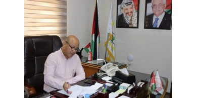 أبو هولي يرحب بقرار الاونروا رفع قيمة المساعدات النقدية للاجئين في سوريا