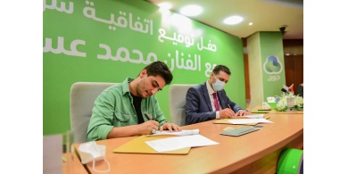 جوال توقع اتفاقية شراكة مع الفنان الفلسطيني محمد عساف