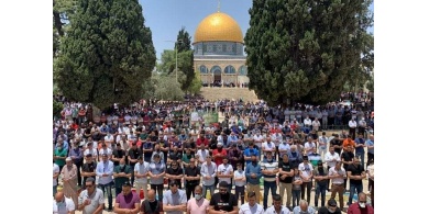 ب 40 ألف مصل في الأقصى .. خطيب الجمعة يؤكد على فتوى "من باع وسرب لليهود"
