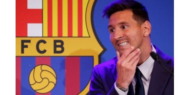 لماذا اضطر برشلونة للتخلي عن ميسي؟