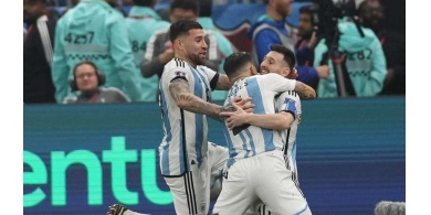 الأرجنتين تهزم فرنسا بركلات الترجيح وتتوج بلقب كأس العالم 2022