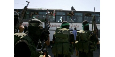 بالأسماء...15 أسيراً فلسطينياً ممن تم الإفراج عنهم ضمن الصفقة وصلوا إلى تركيا