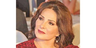 الفنانة الأردنية عبير عيسى : التحريض على المظاهرات الشعبية "تافه"