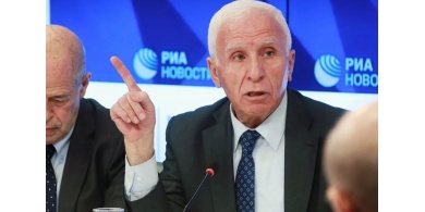 اللجنة التنفيذية لمنظمة التحرير تنتخب عزام الأحمد أمينا للسر