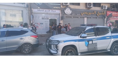 الشرطة: مجهولون يسطون على محل صرافة في قباطية ويصيبون صاحبه بجروح