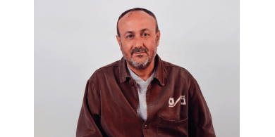 يديعوت: مروان البرغوثي لا يزال لاعبًا محوريًا في المشهد الفلسطيني من داخل سجون الاحتلال