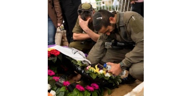 ظناً أنه فلسطيني.. مقتل جندي شارك بحرب غزة برصاص شرطة الاحتلال في "نتانيا"