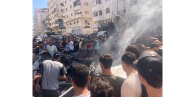 شهيدان ومصابون بقصف سيارة جنوب غرب مدينة غزة