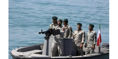 الحرس الثوري الإيراني يعلن الاستيلاء على غواصة أمريكية مسيّرة في مضيق هرمز