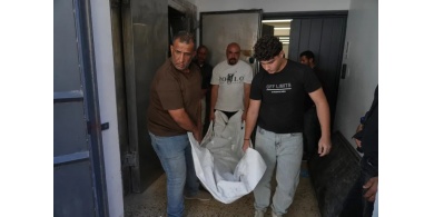 شهيدان ومصابون بقصف إسرائيلي على غزة وخان يونس