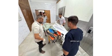 شهيد جنوبي قطاع غزة وسط استمرار للقصف وإطلاق النار