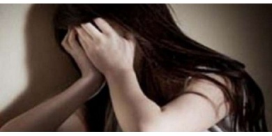 شاب ينشر صور خطيبته بعدما فسخت الخطوبة