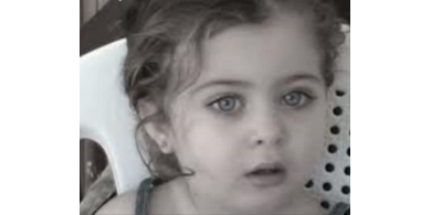 لن تصدقوا من تكون الفنانة الشهيرة صاحبة الصورة