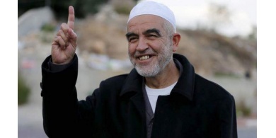مخاوف من تصفية الاحتلال للشيخ رائد صلاح داخل السجن